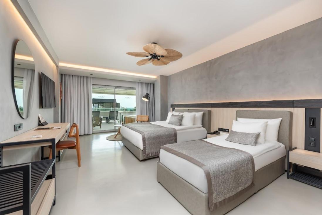 Premium Signature Room